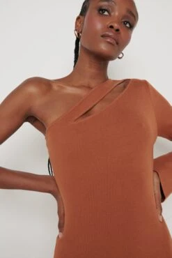 Alayah One Shoulder Midaxi Knit Dress - Ginger 8 Alayah One Shoulder Midaxi Knit Dress - Ginger -By Knitwear Shop Alayah One Shoulder Knit Dress Brown 1551