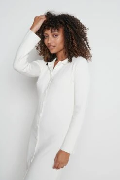 By Knitwear Shop 17 By Knitwear Shop -By Knitwear Shop Elsa midi cream 3013