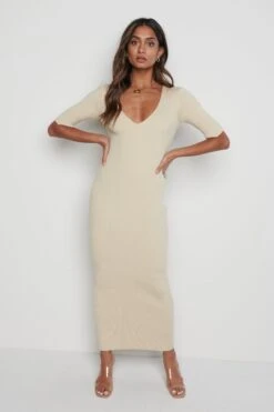 Lara Ribbed Midi Dress - Beige -By Knitwear Shop Lara sleeved beige 2853