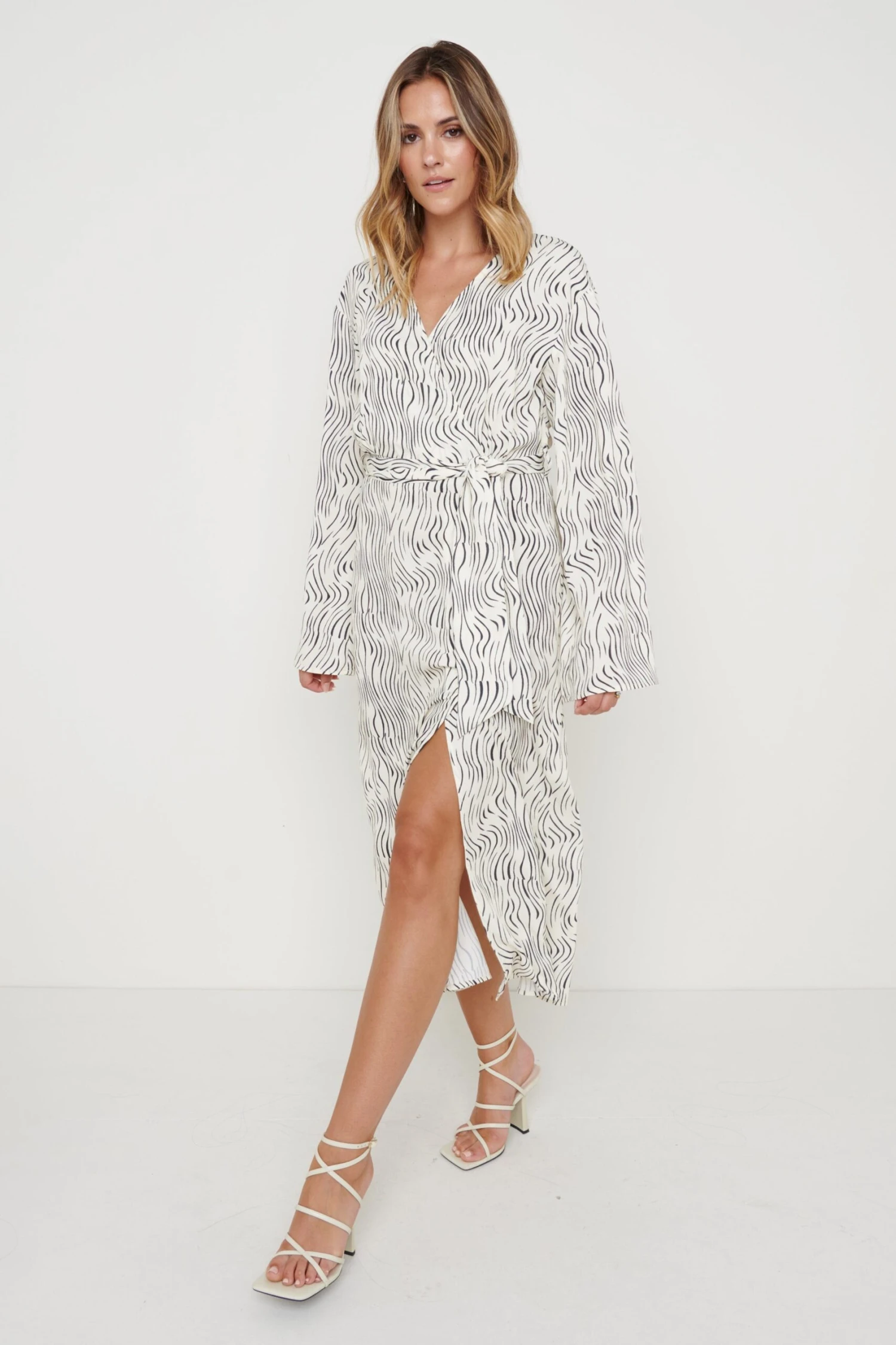 Roscoe Button Shirt Kimono Dress - Abstract Wave 6 Roscoe Button Shirt Kimono Dress - Abstract Wave - Image 4