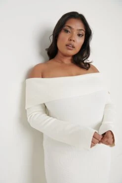 Soreya Bardot Knit Dress - Cream 17 Soreya Bardot Knit Dress - Cream -By Knitwear Shop Soreya Dress Cream Curve 259